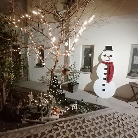Mohacs Korona Apartman Exterior photo